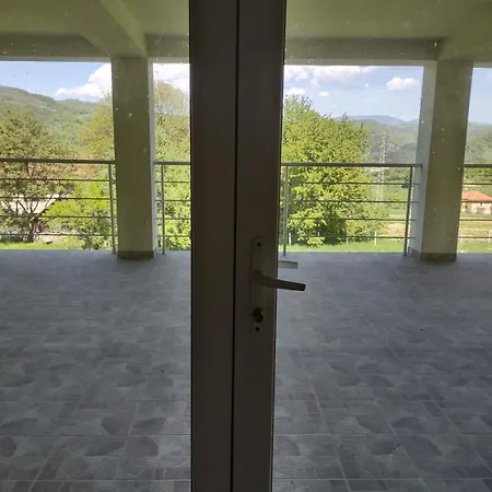 Private Near Bosnian Pyramids Maison d'hôtes Visoko